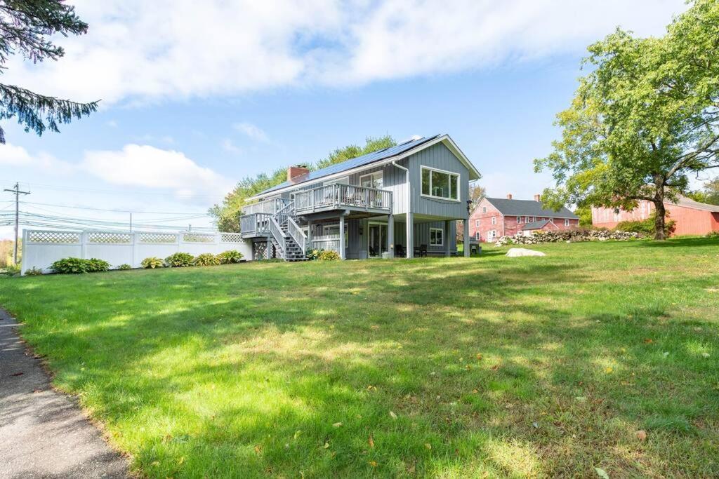 Villa Unique Retreat With Private Patio, 4 King Beds And Bbq Groton Exterior foto